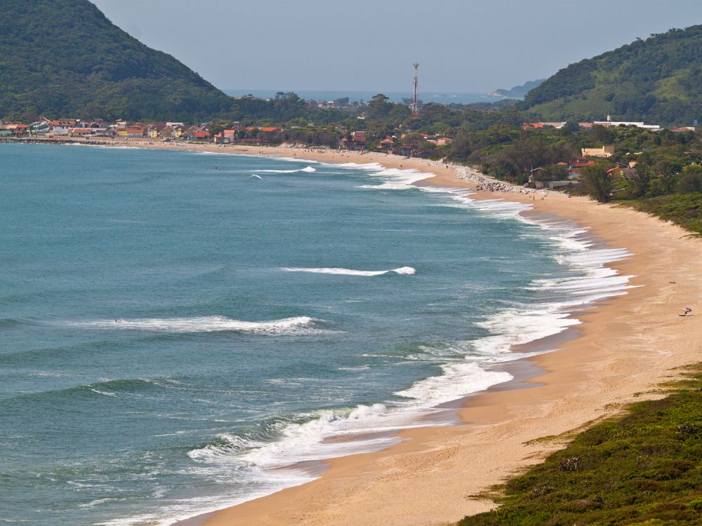 Cidade com praia conheça